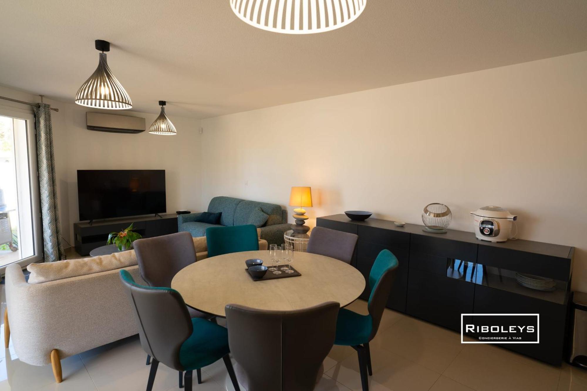 Grand T3 Neuf Climatise Avec Wifi A 100M De La Plage Vias Exteriér fotografie