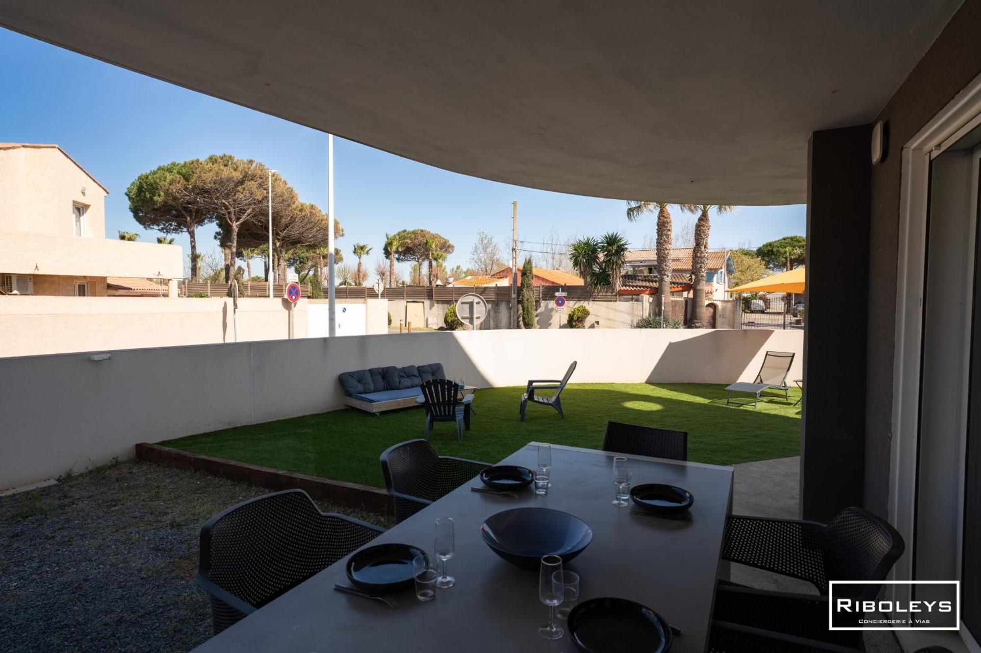Grand T3 Neuf Climatise Avec Wifi A 100M De La Plage Vias Exteriér fotografie