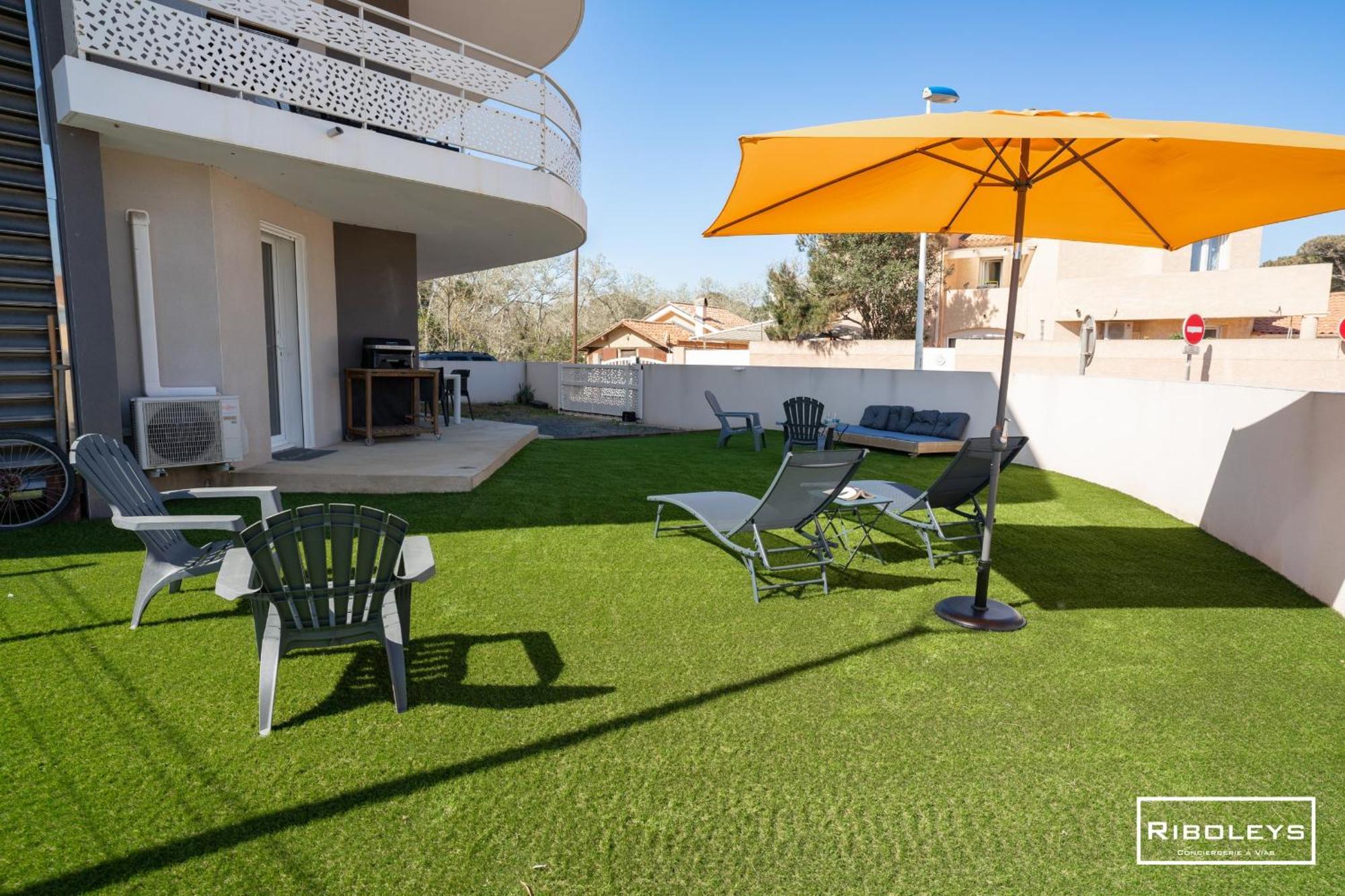Grand T3 Neuf Climatise Avec Wifi A 100M De La Plage Vias Exteriér fotografie