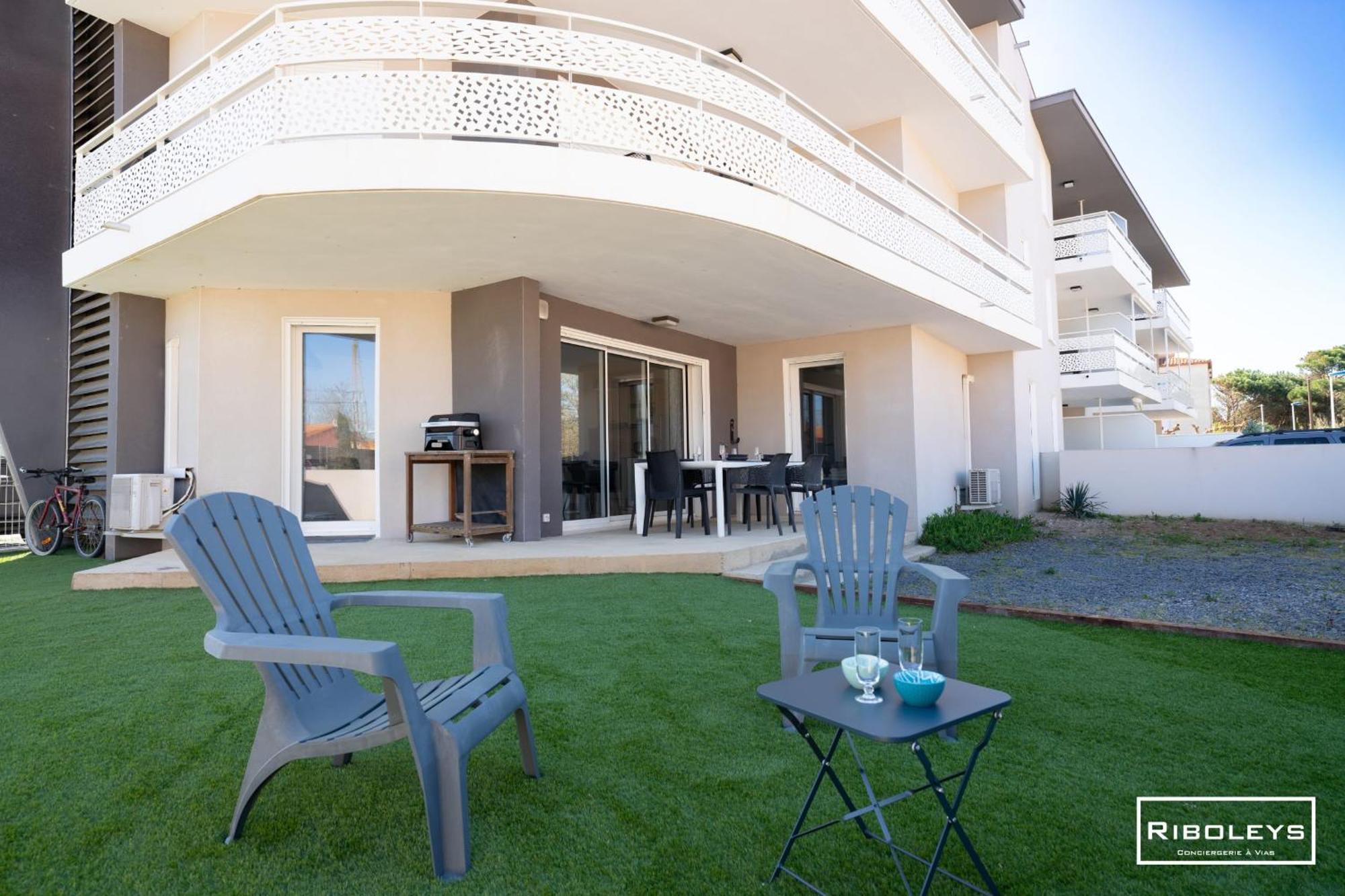 Grand T3 Neuf Climatise Avec Wifi A 100M De La Plage Vias Exteriér fotografie